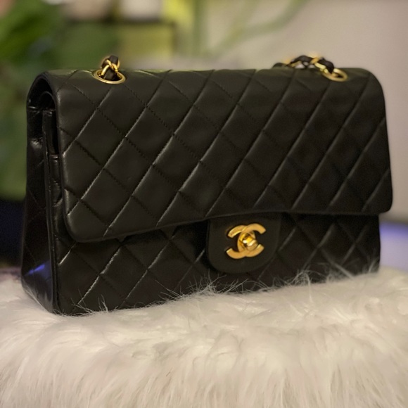 CHANEL Vintage Double Flap Series 4 - Picture 6 of 14